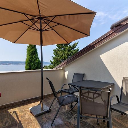 Apartmani Lili Novi Vinodolski Exterior foto