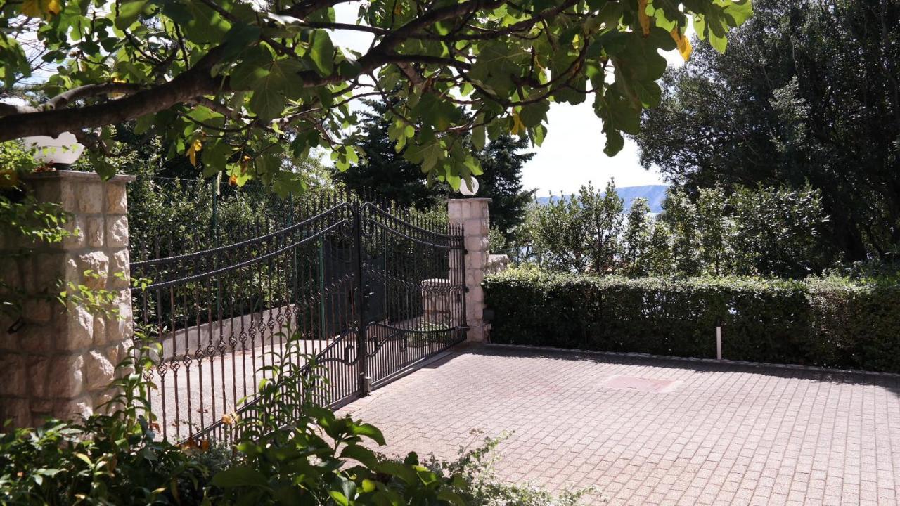 Apartmani Lili Novi Vinodolski Exterior foto