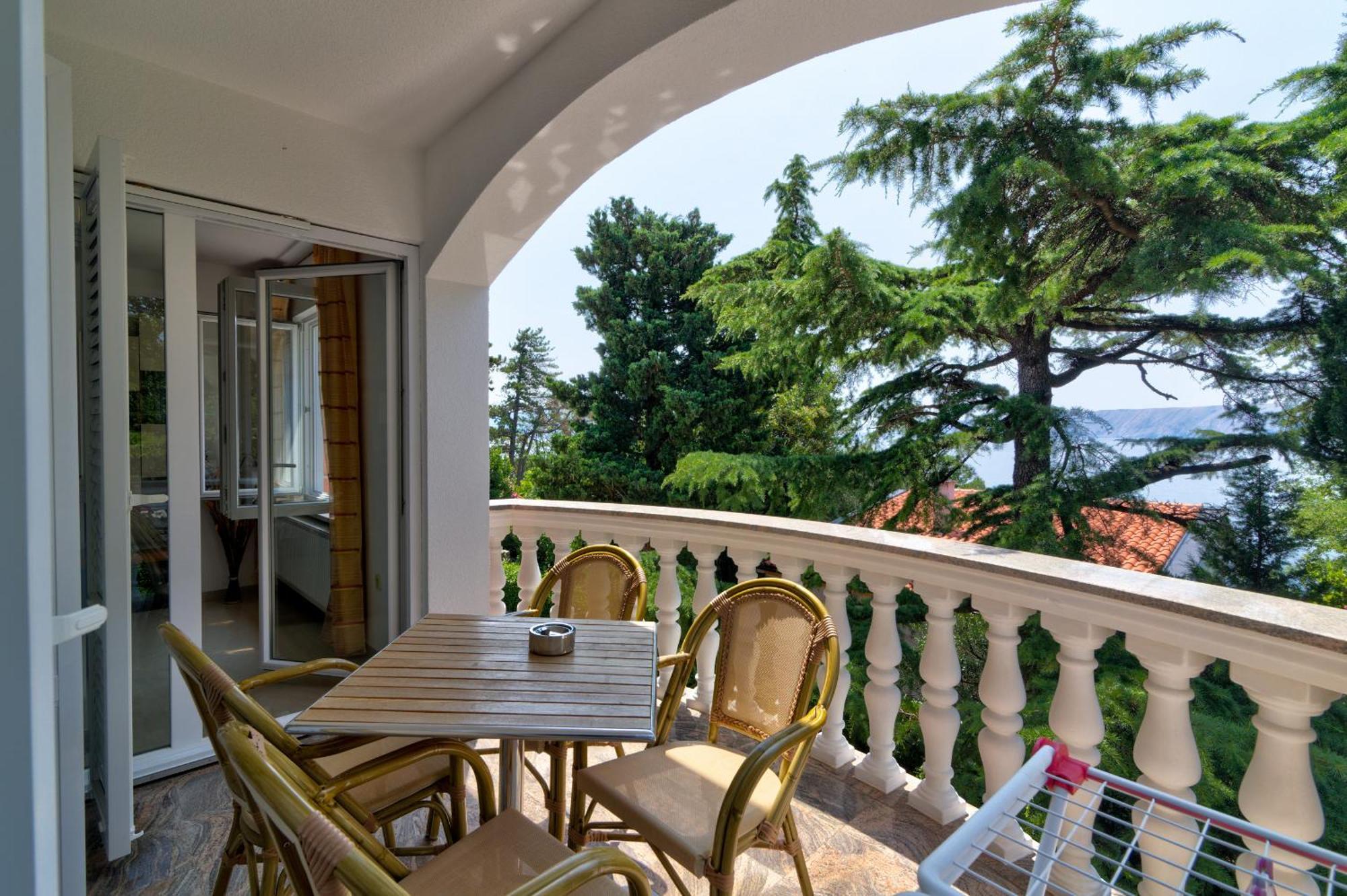Apartmani Lili Novi Vinodolski Exterior foto